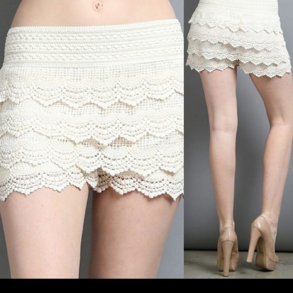 3/35$$$ MY DRESS UP SHORTS  - Picture 2 of 3